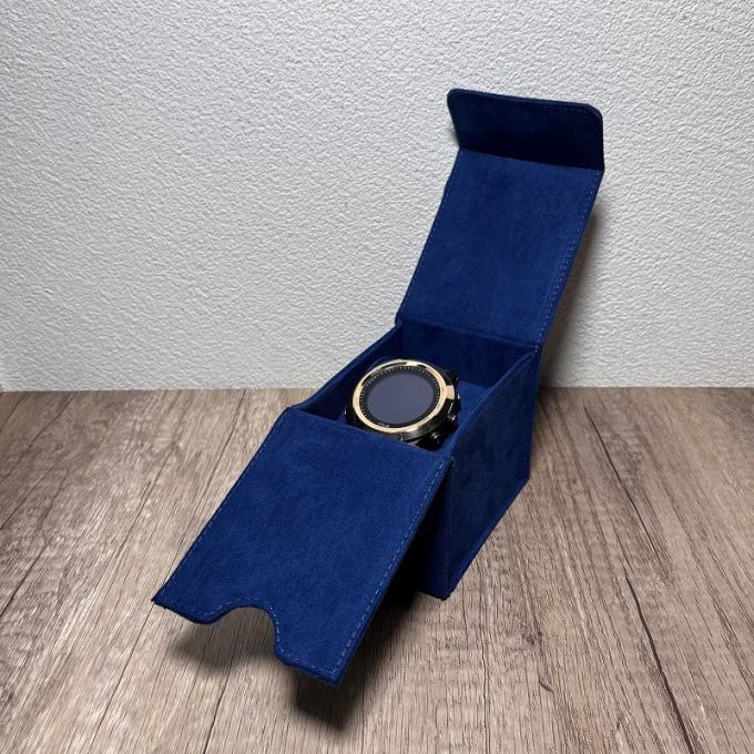 Tampilan Jam Tangan Mewah Suede Biru Khusus 5