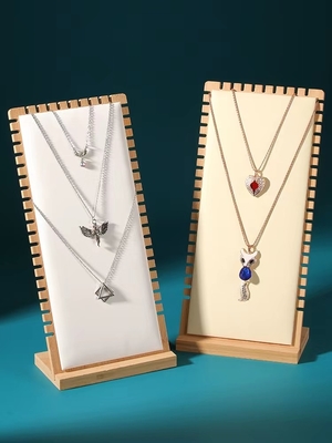Tampilan Perhiasan Warna Kayu Berdiri 90 * 90 * 210mm Tampilan Nampan Kalung