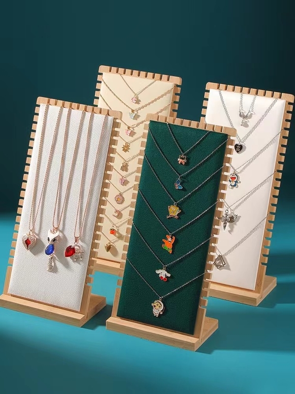 Tampilan Perhiasan Warna Kayu Berdiri 90 * 90 * 210mm Tampilan Nampan Kalung